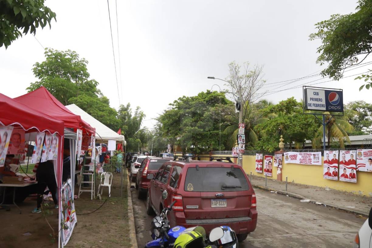 Solo de la Policía Nacional más de 18,000 oficiales y agentes de la escala básica estarán trabajando en los 18 departamentos del país durante el proceso electoral.