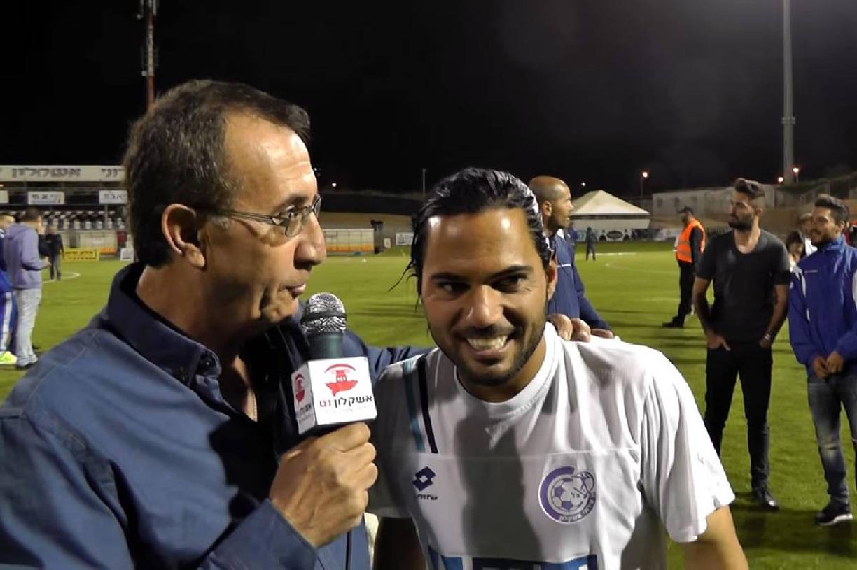 Asulin tuvo un breve período en el Apollon Limassol de Chipre en 2008 y se retiró a los 37 años en el Hapoel Nof HaGalil.