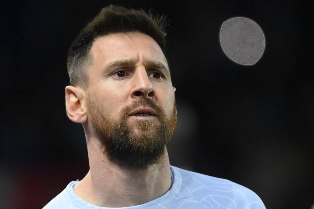 Según informa<i> Mundo Deportivo</i>, el FC Barcelona jugará sus cartas a una estrategia limitada en lo económico y con algunas condiciones en lo deportivo para volver a tener en sus filas con Lionel Messi.