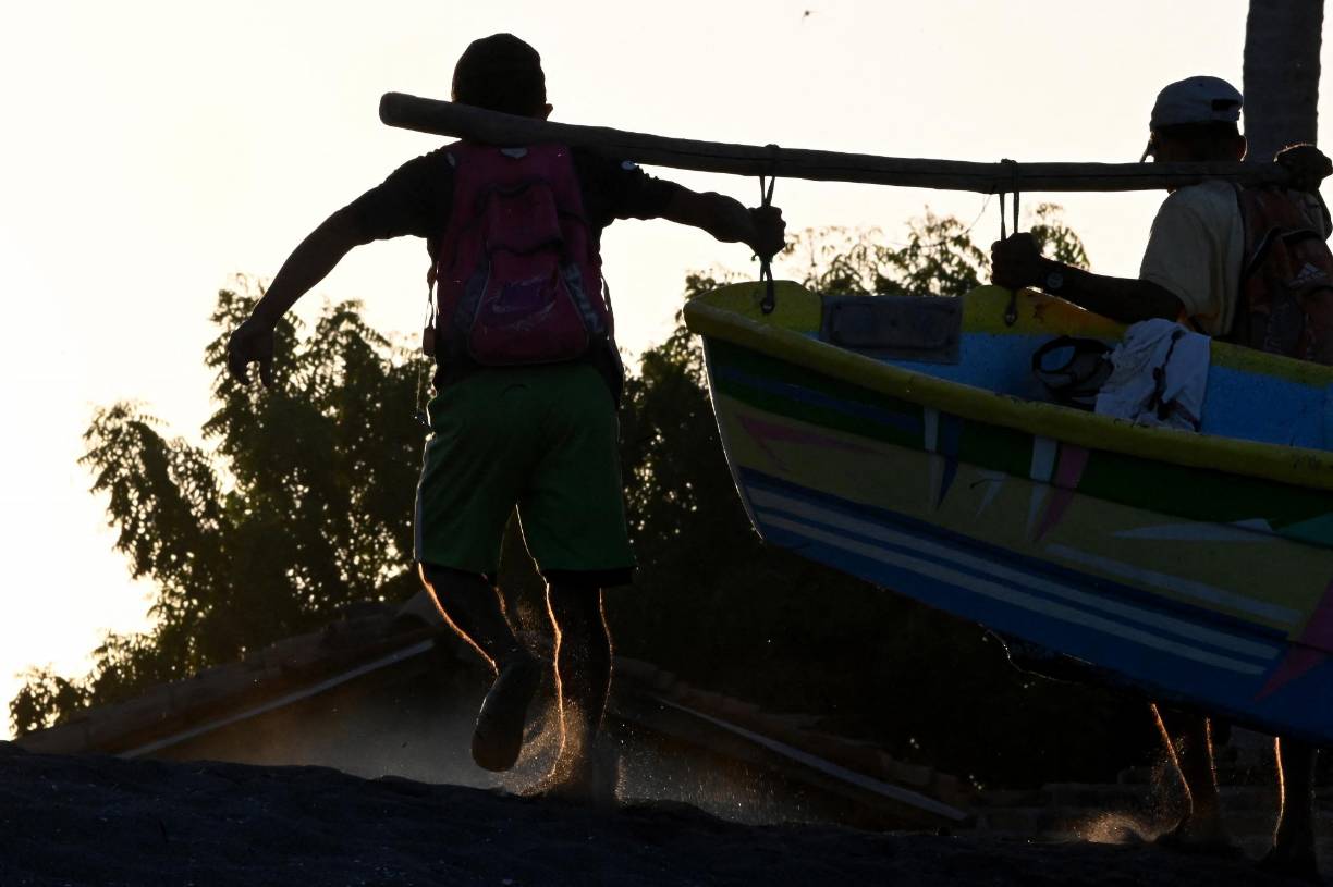 A nivel global, considera que los países se deben comprometer para hacer lo “humanamente posible” para mejorar el manejo de desechos sólidos y del plástico que están afectando al océano.