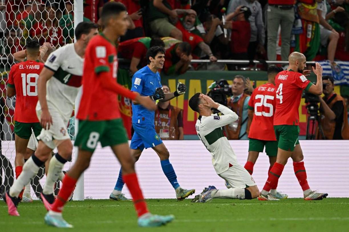 El duelo contra Marruecos será recordado más en la biografía de Cristiano <b>Ronaldo</b> por la derrota y tal vez su último partido en Mundiales, que por alcanzar al kuwaití Bader al-Mutawa, como los dos jugadores con mayor número de partidos internacionales en la historia (196).