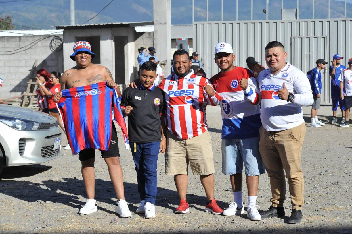 Fiesta en Comayagua por el Olimpia-Marathón y chicas en el clásico