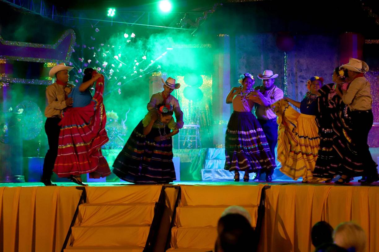 Kiara Zablah y Angie Torres son las reinas de la Feria de La Ceiba