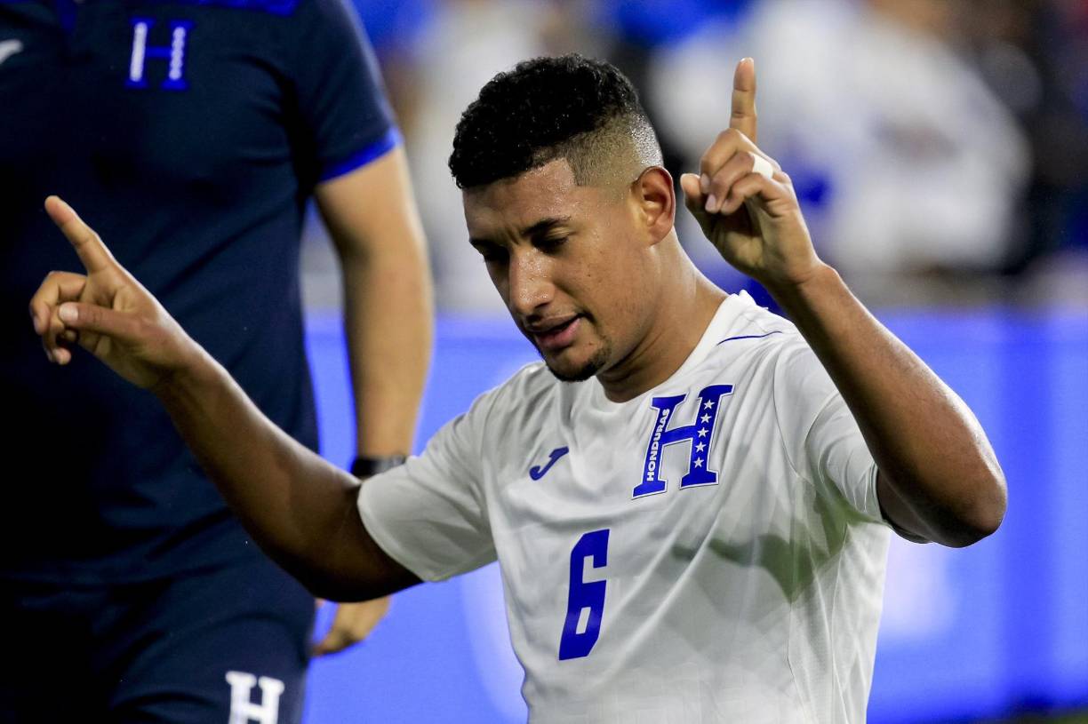 Tras salir del FC Dalldas, el volante hondureño Bryan Acosta estaría jugando en el fútbol de Europa. En las últimas horas se menciona que el mediocampista jugará en el Göztepe de la Superliga de Turquía.