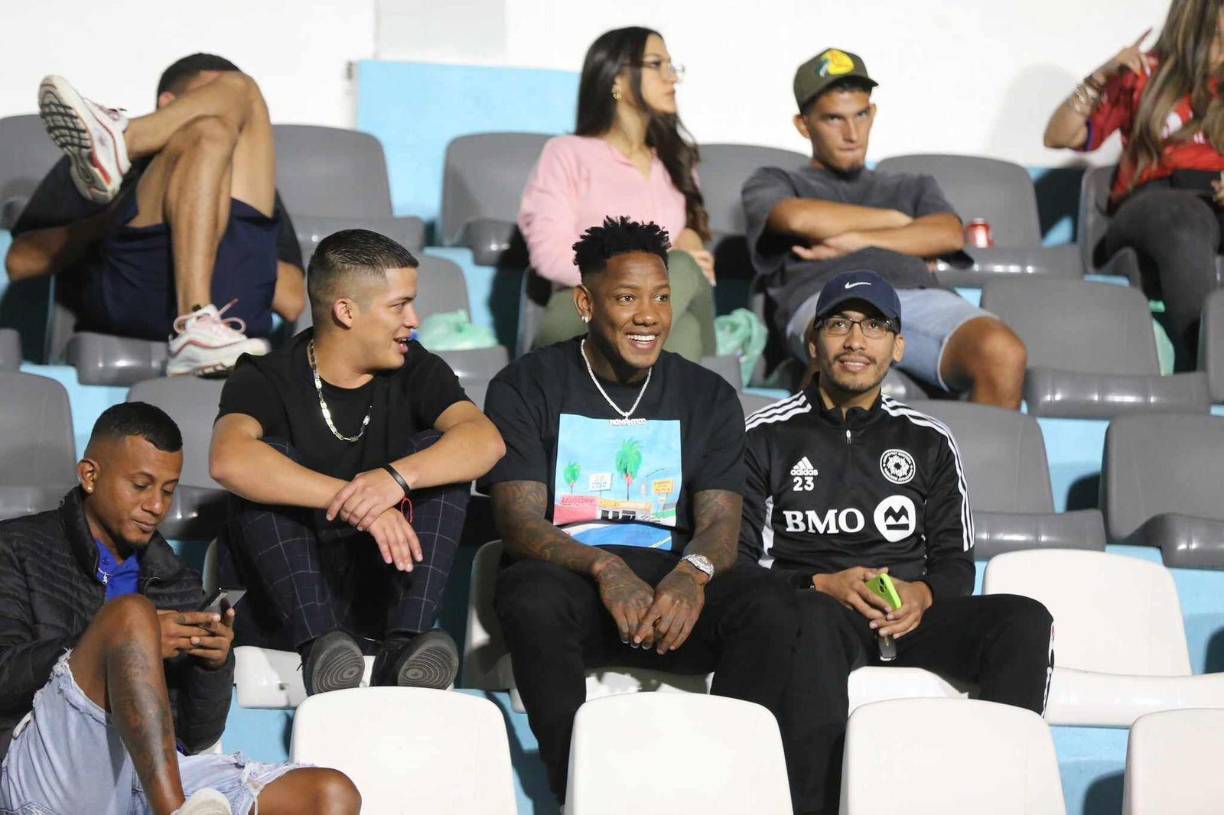 El legionario hondureño Romell Quito, también estuvo presente en el duelo. Cabe destacar que estuvo en el duelo entre Motagua y los Lobos de la UPNFM el pasado domingo.