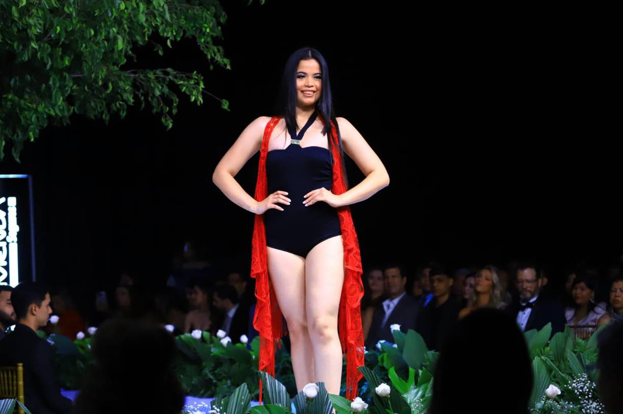 Candidatas de Miss Honduras Universo causan sensación en traje de baño