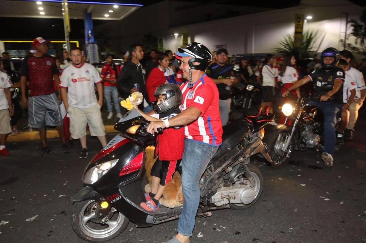 ¡Locura en Tegucigalpa! Así celebraron el bicampeonato de Olimpia