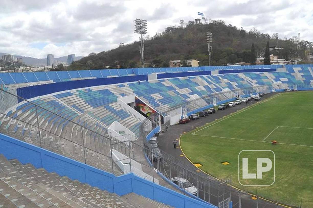El estadio Nacional luce más cambiado, muy colorido y con otra imagen.