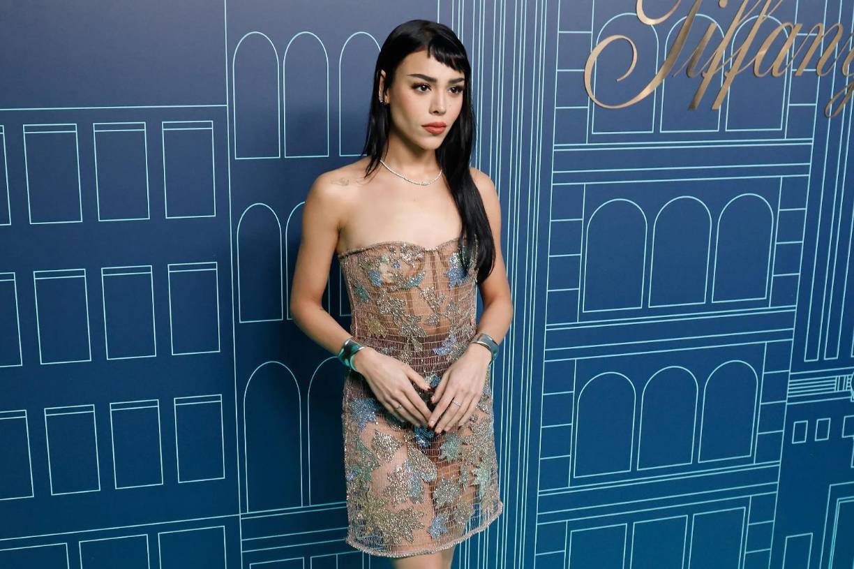 “Sí, por ahora sí, estamos con muchas cosas sucediendo alrededor de mi carrera, con muchas oportunidades, obviamente estoy aquí en México, tengo mi casa en México, mi familia, pero bueno, llega el momento de migrar y de seguir por muchos lados, hay una oportunidad supergrande para mí en los Estados Unidos”, informó Danna. 