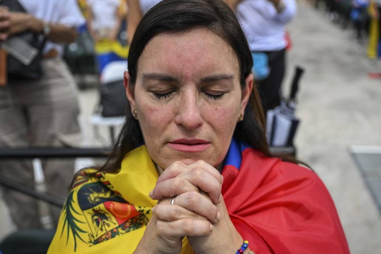 “Estoy muy orgullosa de tener la mayor concentración de venezolanos en Estados Unidos en Miami-Dade”, dijo la demócrata Daniella Levine Cava, alcaldesa de este condado del sur de Florida.