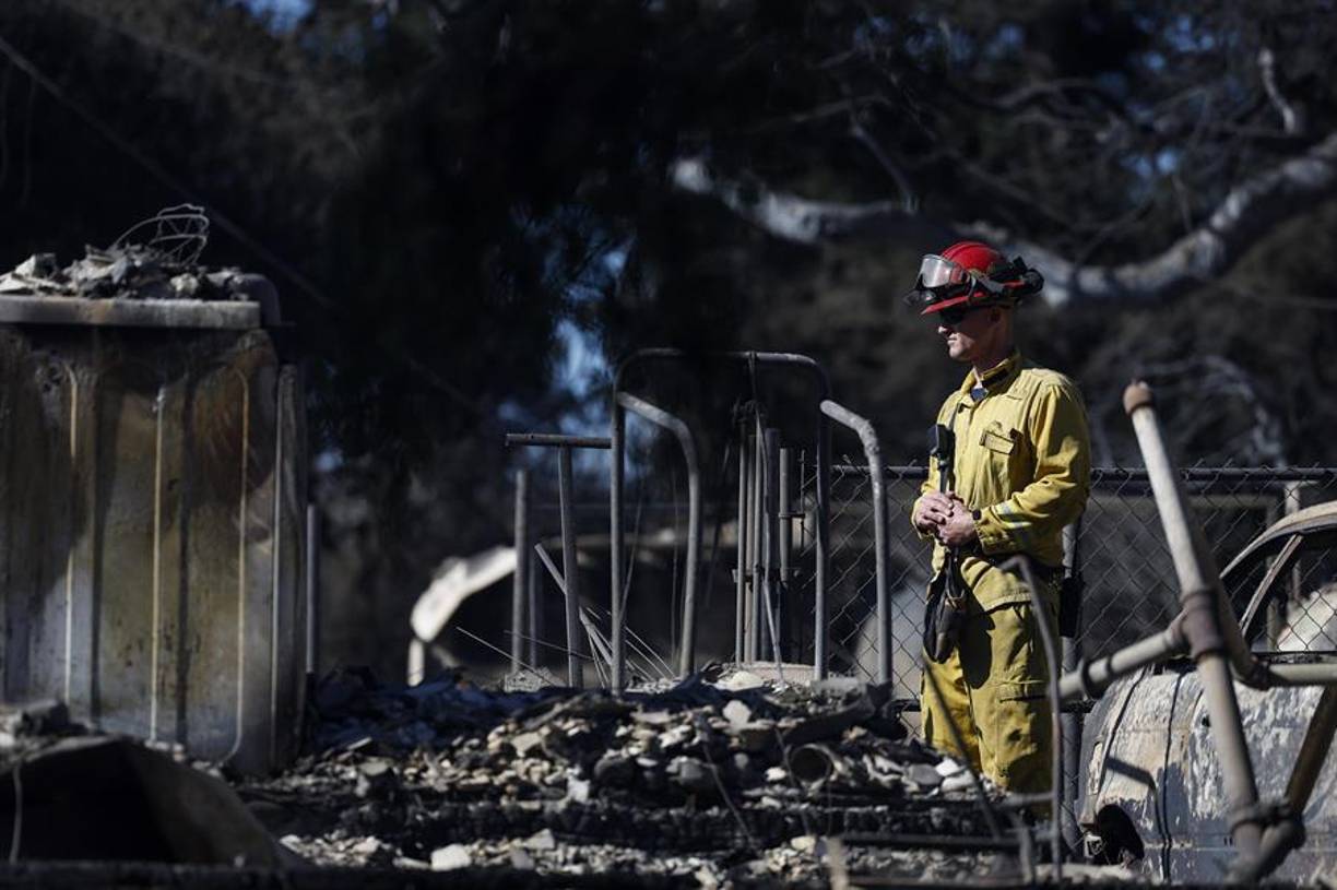 En medio de las tareas de contención, un aluvión de donaciones por parte los artistas y organizaciones ancladas al mundo del entretenimiento inunda la ciudad para aliviar los costos de reparación y reconstrucción, en especial en comunidades vulnerables y de bajos recursos.