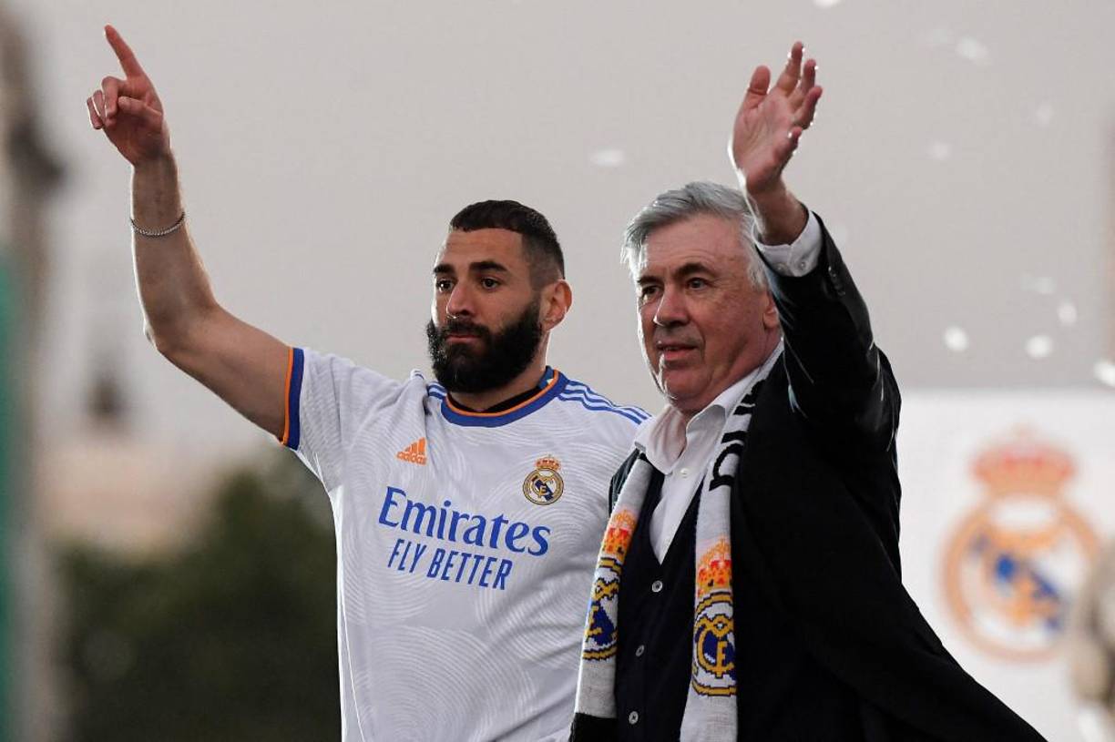 Otra petición es que Carlo Ancelotti permanezca la próxima semana en el banquillo del Real Madrid.