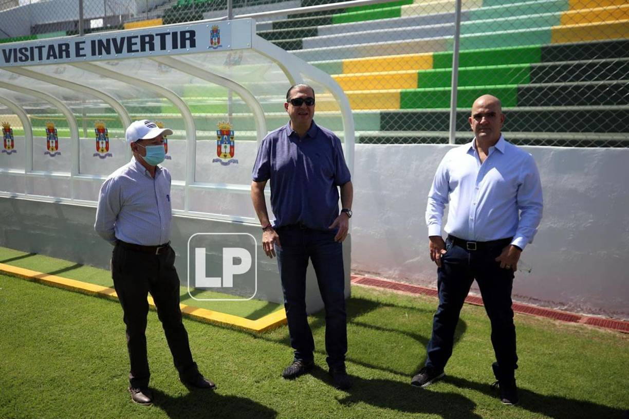Pedro Atala, presidente del Motagua, estuvo presente en la supervisión del estadio Carlos Miranda.