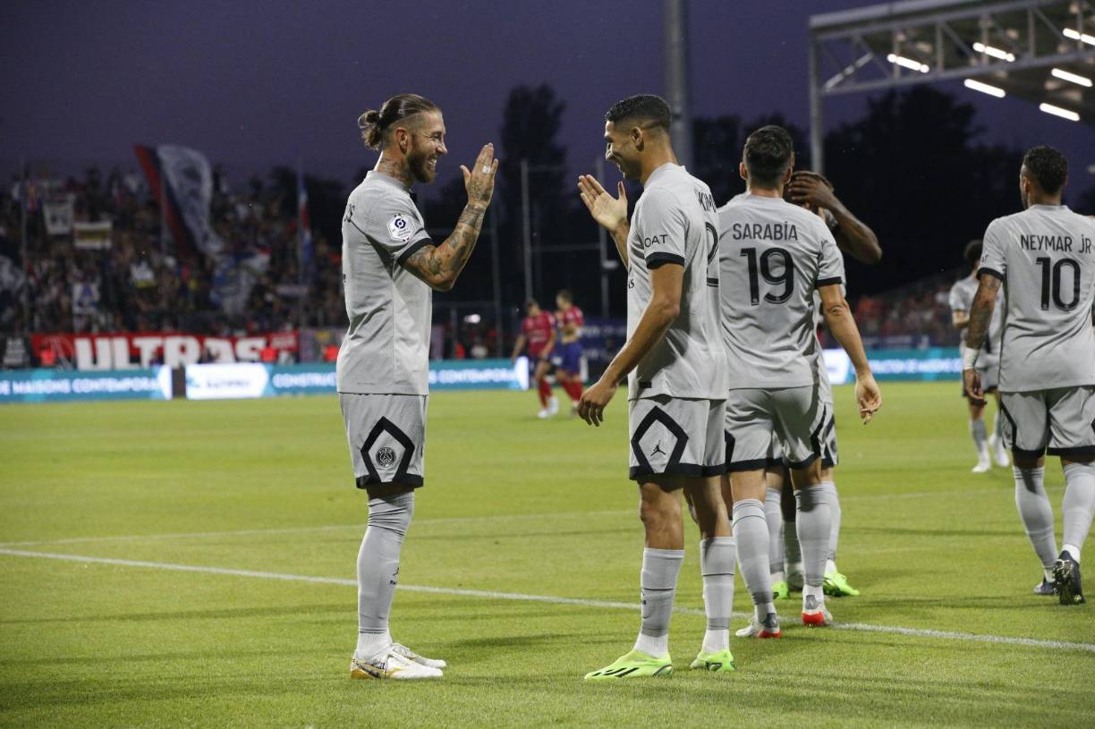 Un PSG en ausencia de Mbappé, por problemas musculares en los aductores, brilló en su debut en la Ligue 1.