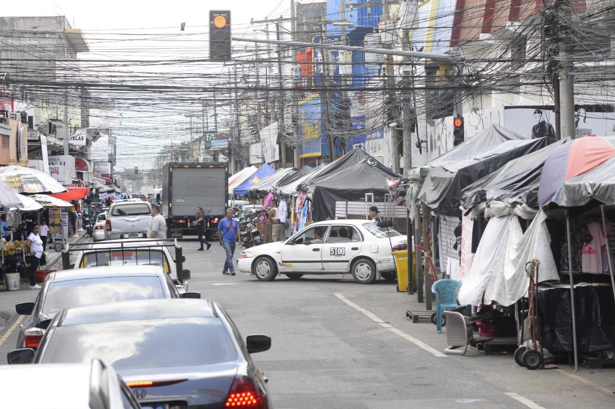 Las imágenes del caos y el desorden en el centro de San Pedro Sula