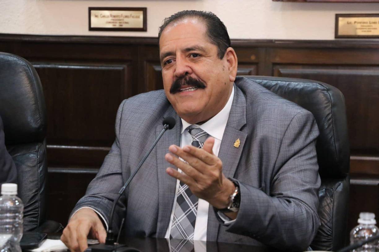 Antes de que se difundiera el video y que Carlos Zelaya admitiera la existencia del mismo, la mandataria Xiomara Castro ordenó la suspensión del tratado de extradición con Estados Unidos por temor a que esta herramienta sea utilizada como “arma política”, según dijeron emisarios del Gobierno de Castro. 