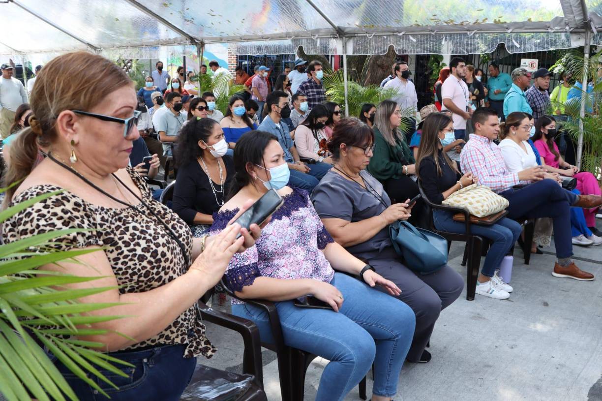 El Mercado Municipal Turístico Guamilito es un ícono de la ciudad y un punto visitado por turistas nacionales y extranjeros, que buscan degustar comidas típicas, adquirir artesanía o flores.