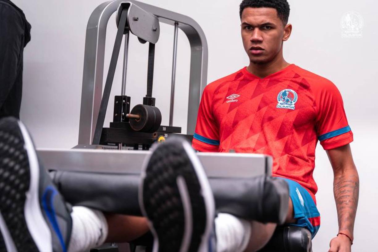 Mediocampista: Jack Jean Baptiste