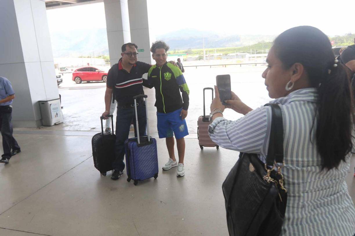 ”Sabemos que tienen un gran equipo, incluso está Alex López, pero estamos tranquilos por tener esta bonita experiencia internacional”, expresó Cachita Gómez.