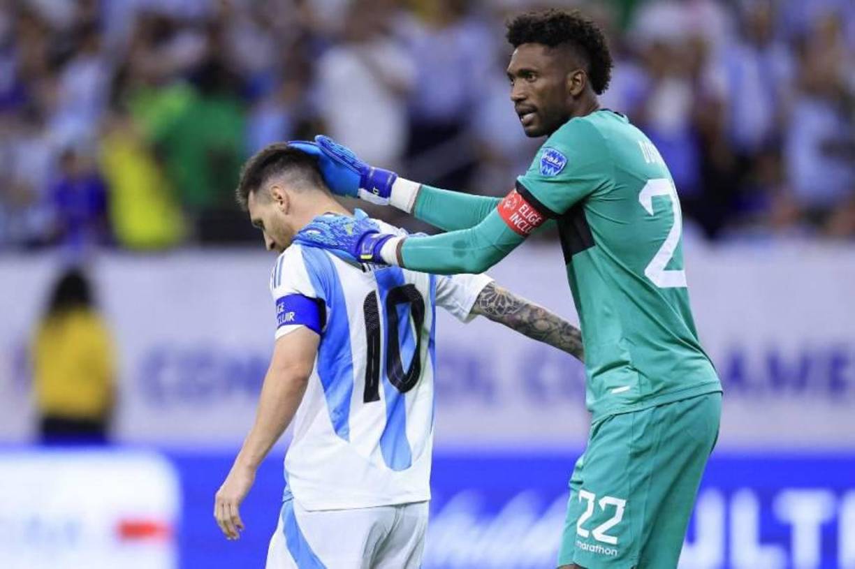 Scaloni aprovechó para referirse al <b>ajustado calendario internacional</b> y los desafíos que esto implica para los jugadores y las selecciones.