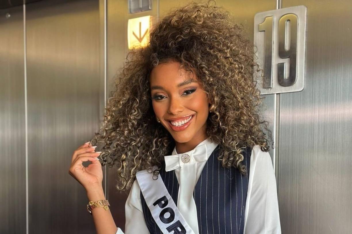 Usuarios en la redes sociales continuaron este lunes expresando su indignación por el traje que llevó Correia en la edición de este año del concurso de belleza, celebrado en México y donde fue coronada la danesa Victoria Kjaer Theilvig.