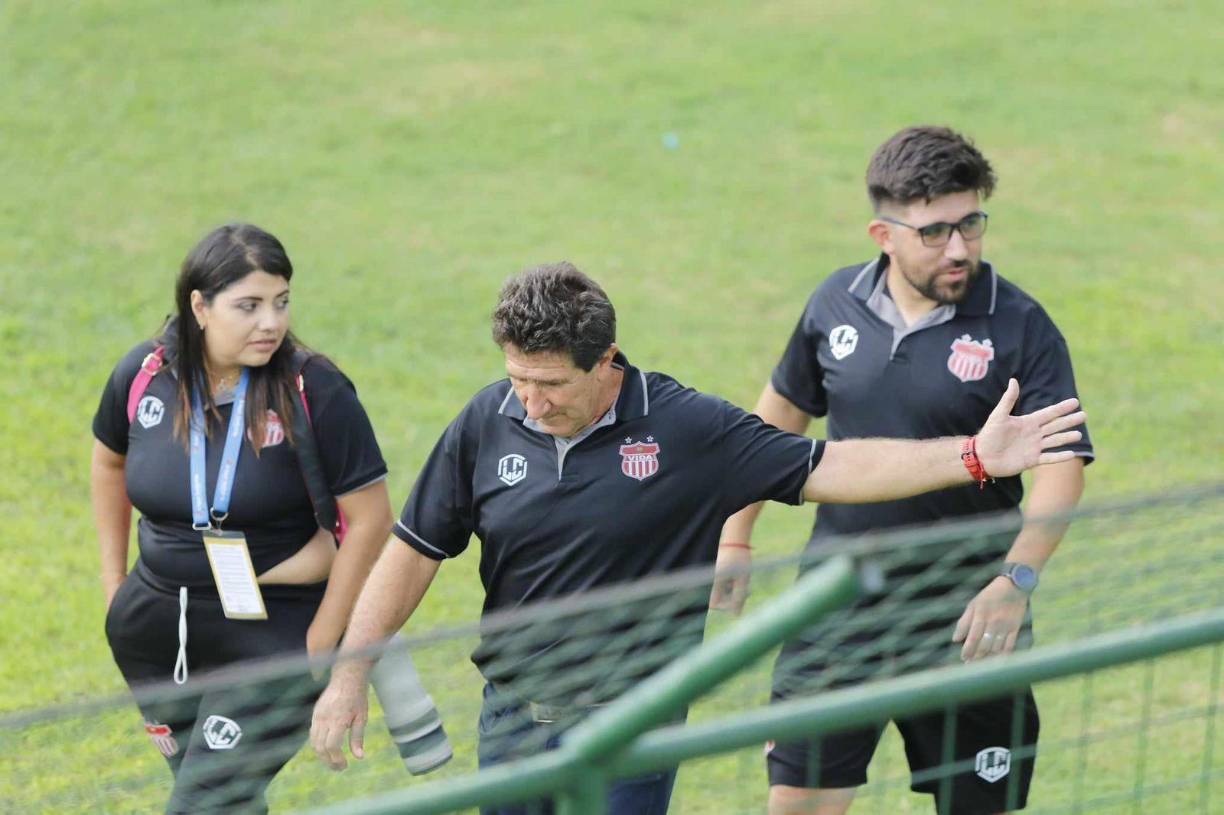 La reacción de Héctor Vargas tras finalizar su primer partido con el Vida en el actual certamen. 