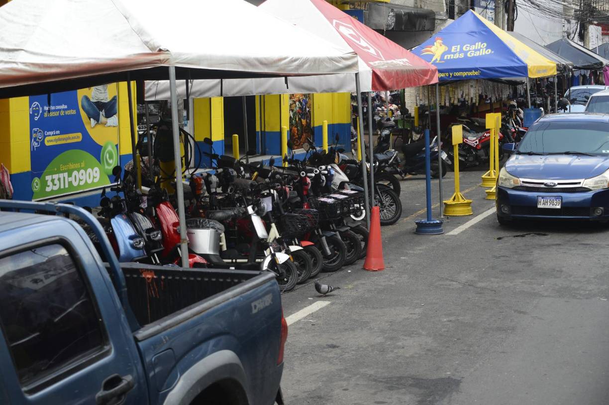 Las imágenes del caos y el desorden en el centro de San Pedro Sula