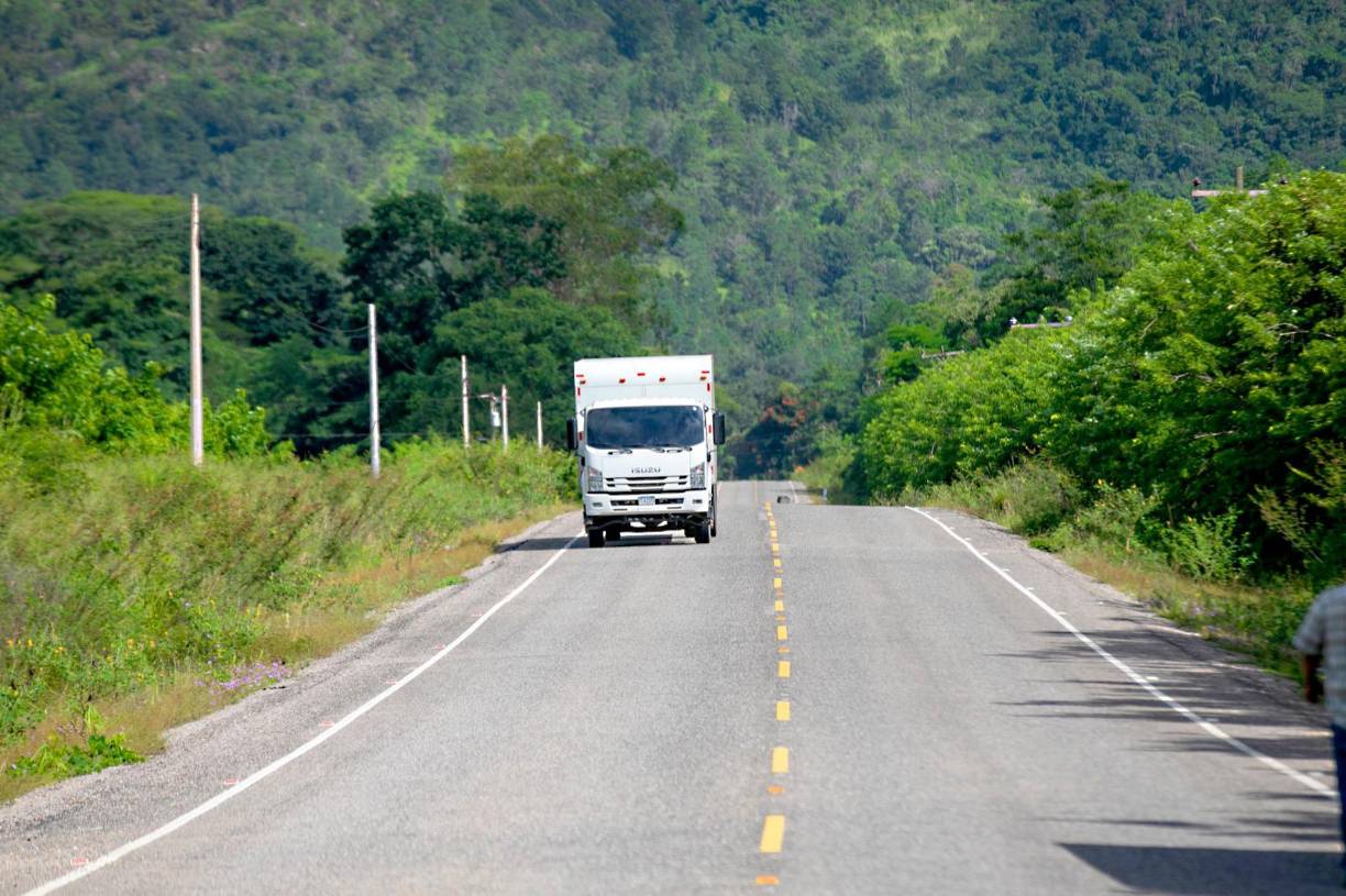 La carretera que inauguró Xiomara Castro en Olancho (fotos)