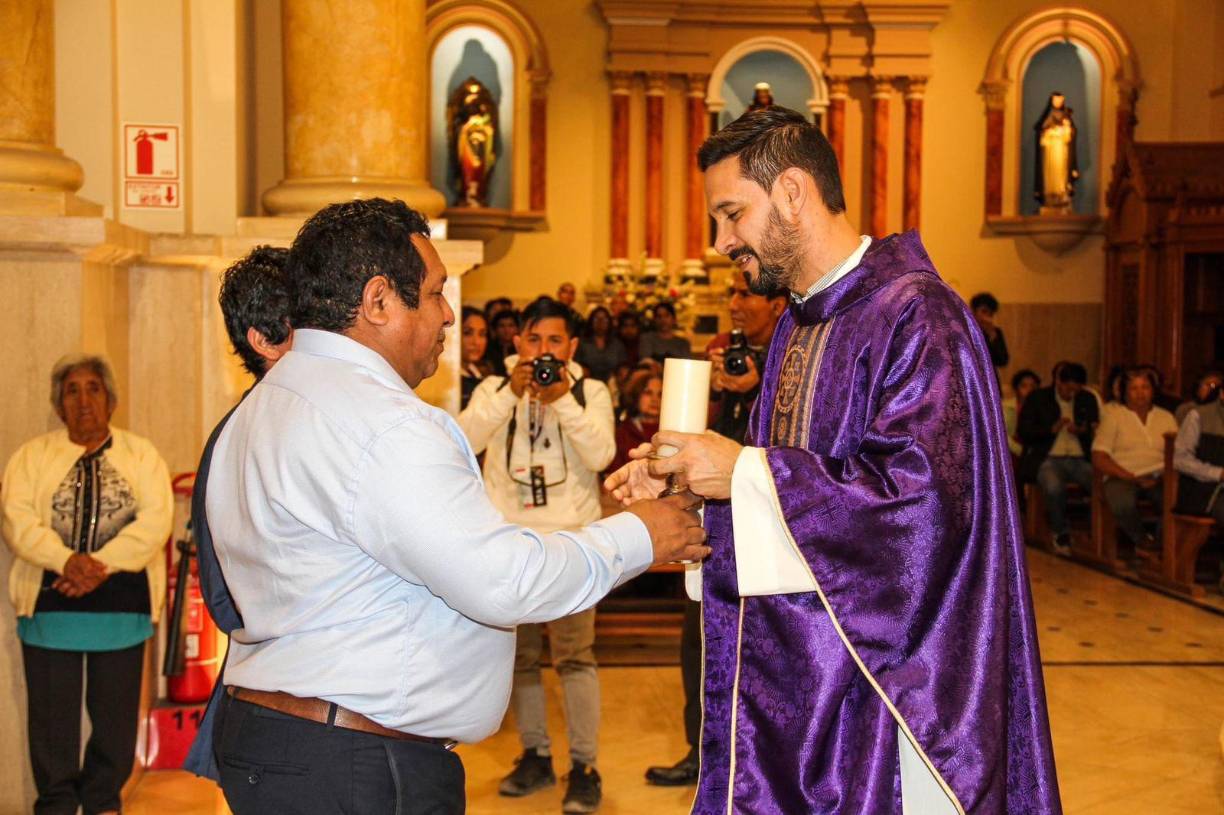 ” Sentí el llamado de Dios”, “necesito confesarme”, fueron otras de las divertidas reacciones recibidas de las usuarias de la red.