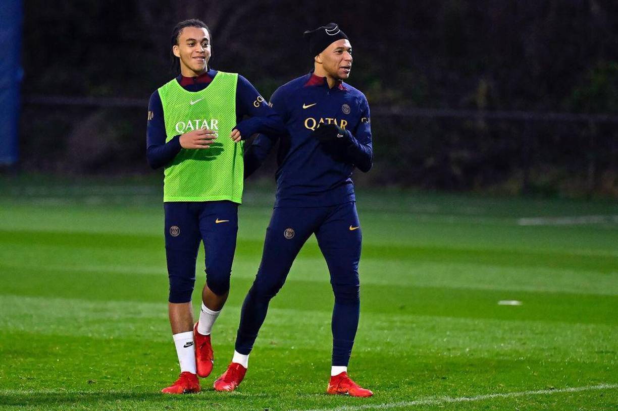 Según apunta L’Equipe, el Betis es uno de los candidatos para hacerse de los servicios de Ethan Mbappé, quien confirmó su salida del PSG hace unas semanas.