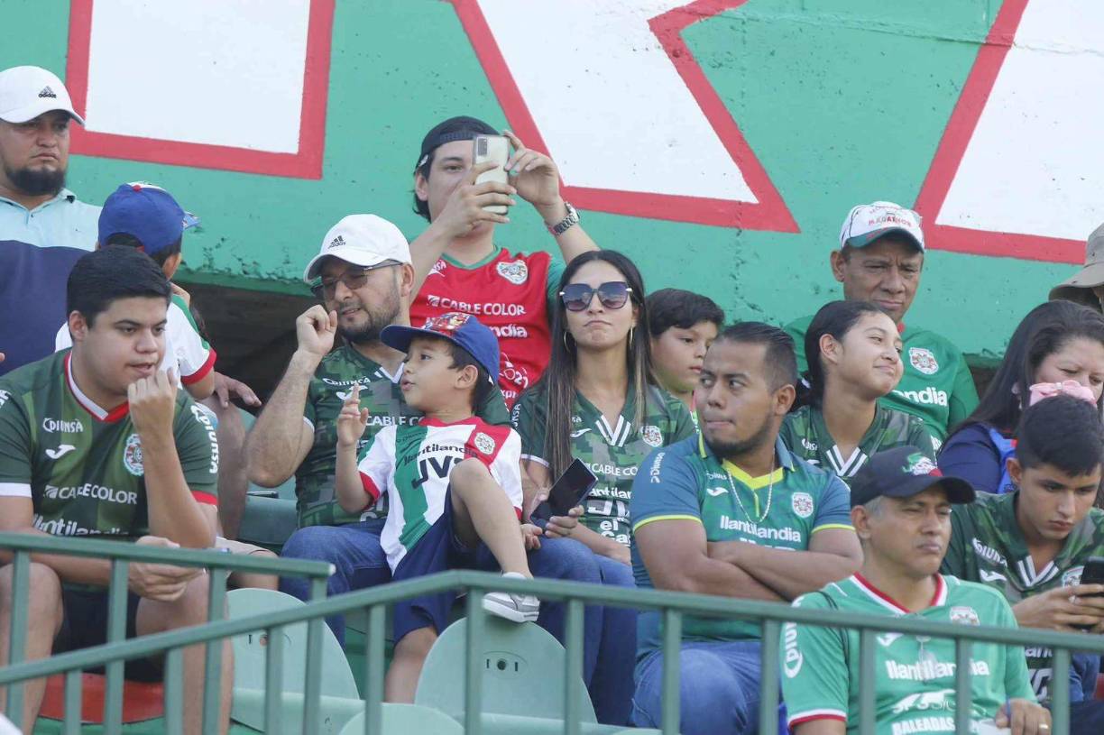 Bellas chicas y periodistas adornan el Marathón-Olancho FC en SPS