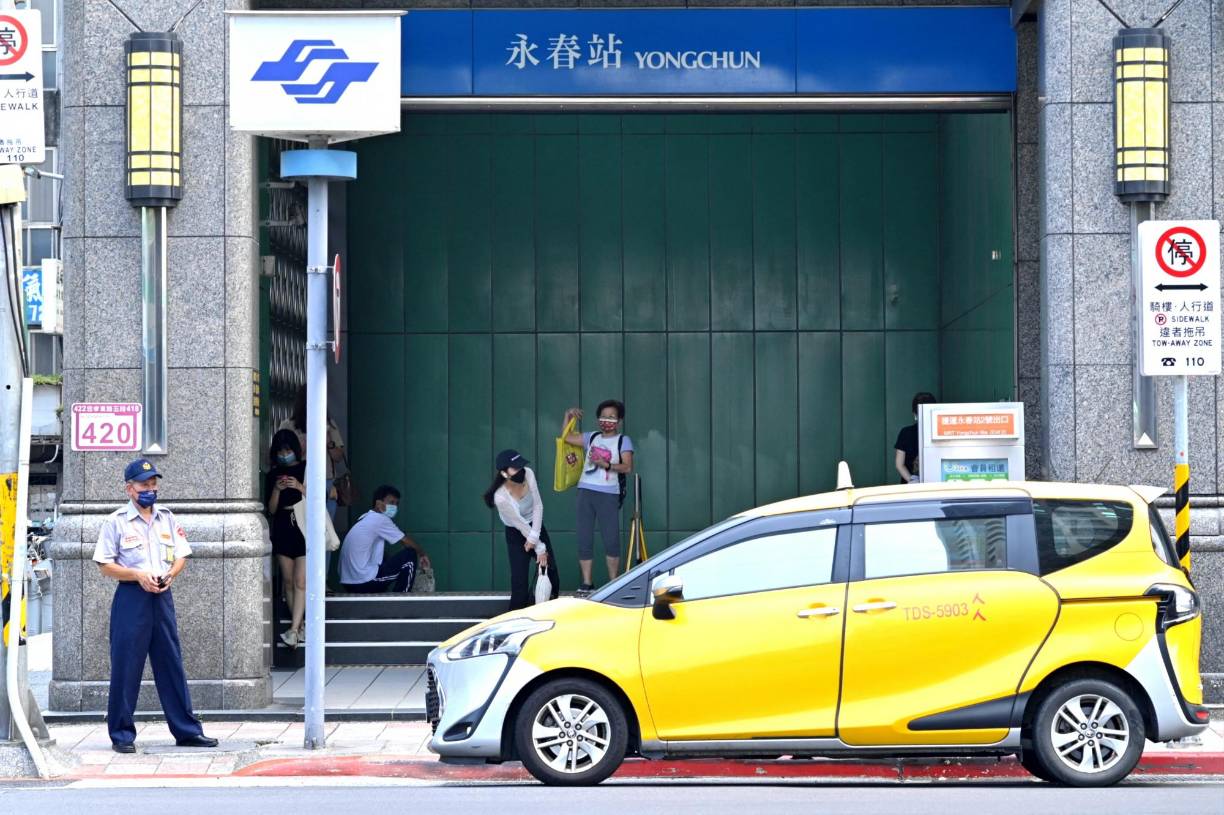 El gobierno chino amenaza con anexar la isla democrática vecina de Taiwán, que considera parte de su territorio, incluso por la fuerza si fuera necesario.