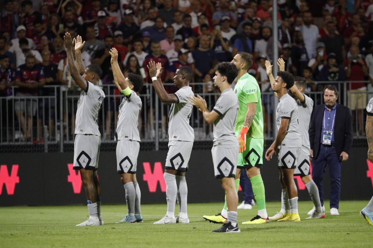 En el segundo tiempo el PSG se dedicó más a defender, pero sin duda alguna hoy le regalaron a los aficionados un tremendo espectáculo en la cancha.