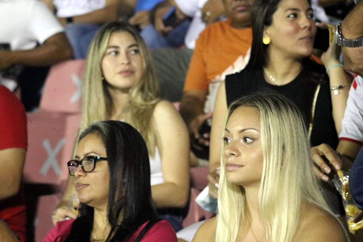 Las bellezas que adornaron los juegos de vuelta de semifinales del Torneo Apertura 2021