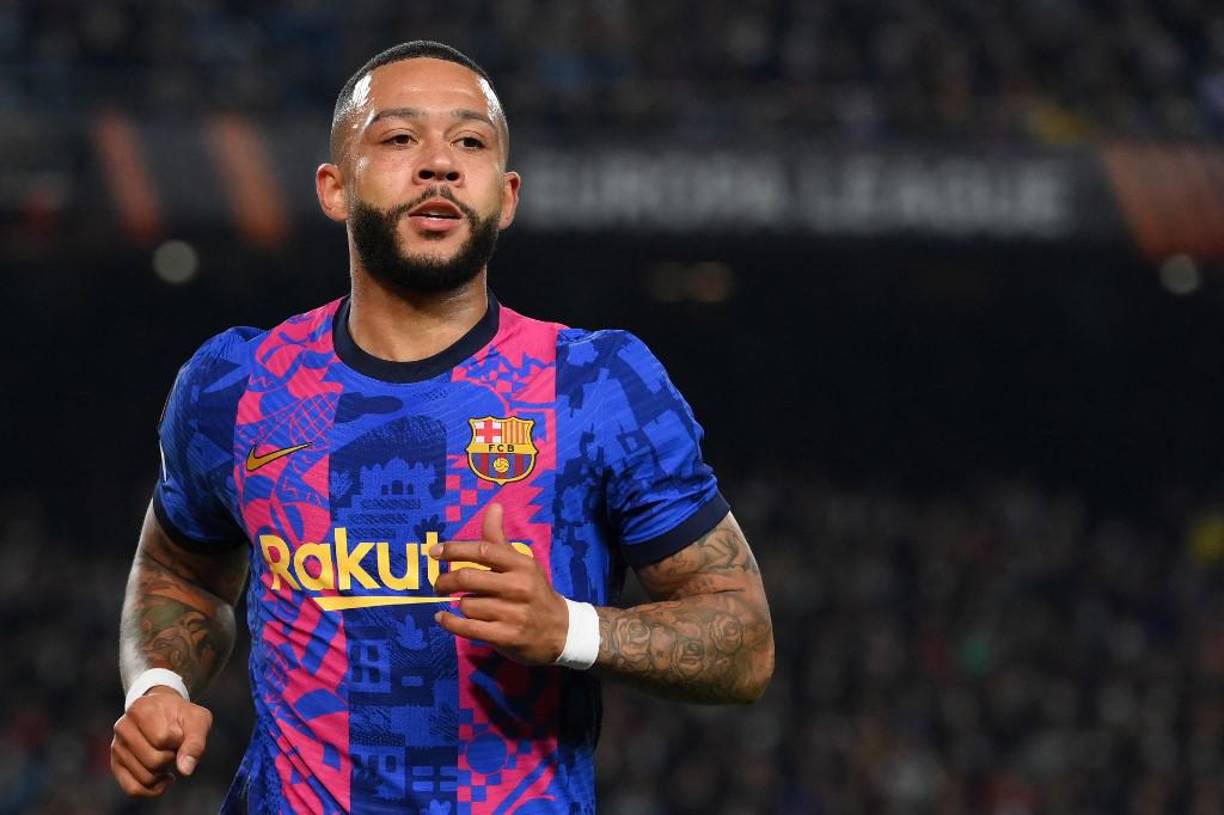 El FC Barcelona habría recibido una oferta por Memphis Depay por parte del Tottenham para el próximo verano. Por ahora el cuadro catalán no le ha respondido al equipo inglés.