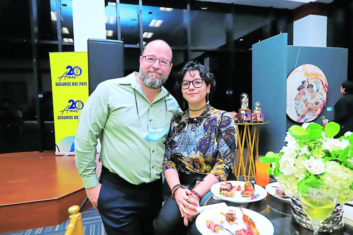 Zippio Zúniga y Tatiana Zúniga