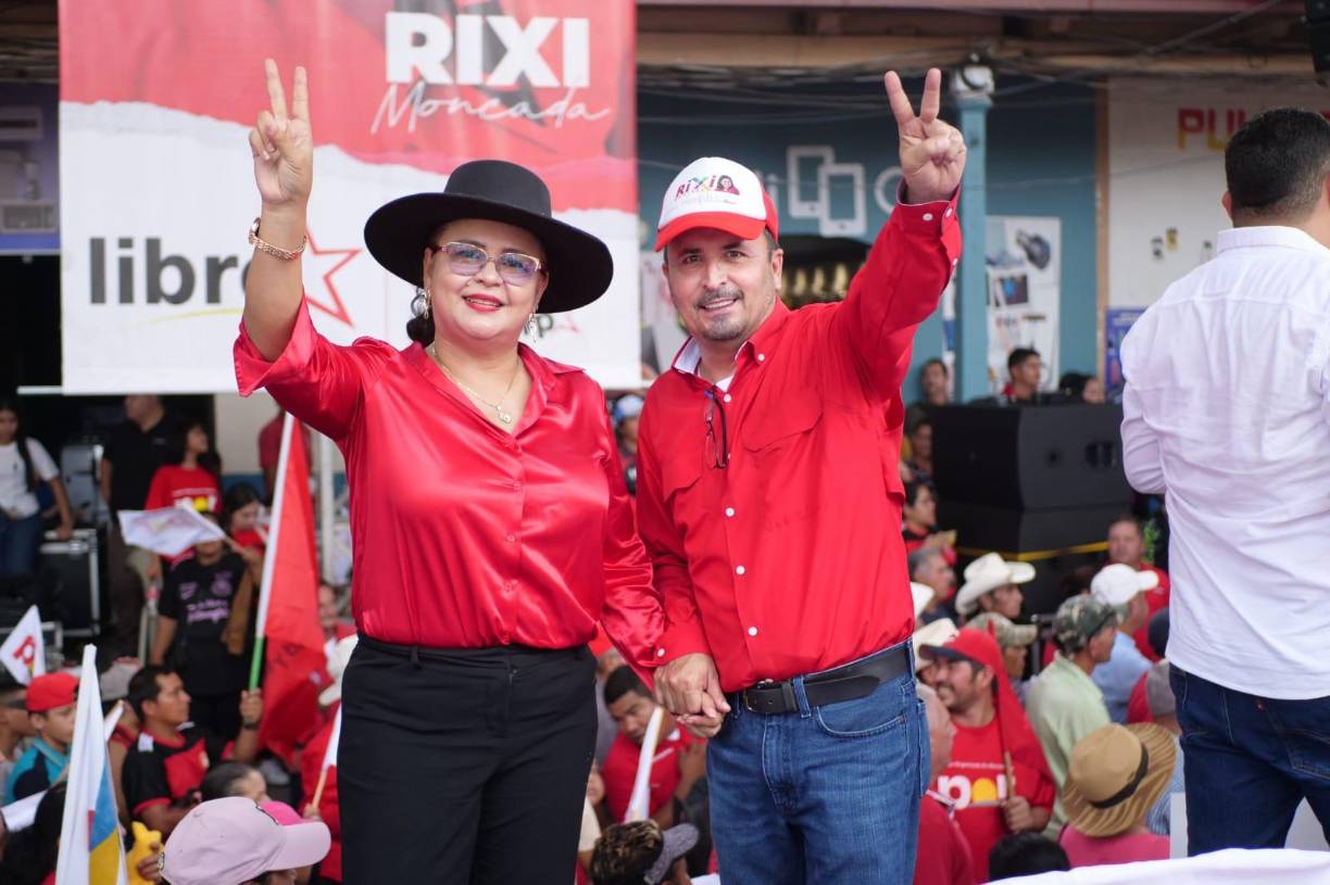 Los internautas opinan que Sergio Castellanos tuvo poca <b>“seriedad”</b> y “<b>formalidad”</b> en un proceso de reconocimiento que debería ser exclusivamente académico.