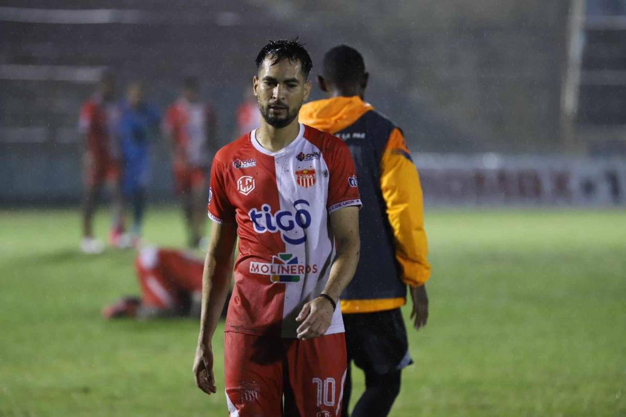 Los rostros de tristeza y decepción estuvieron presentes, y no es para menos, cayeron en su propia casa, en el debut del Clausura 2024. 