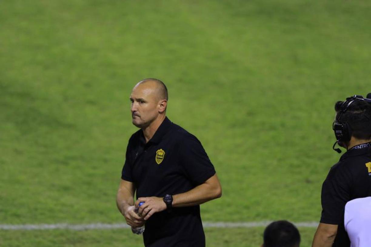 Julio Rodríguez. La directiva del Real España no ha tomado una determinación con la continuidad o no del ‘Palomo’, aunque la mayoría de los dirigentes esperan que siga al mando del club.