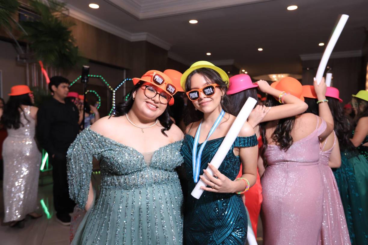 En fotos: así celebraron su graduación los seniors de la Florencia School