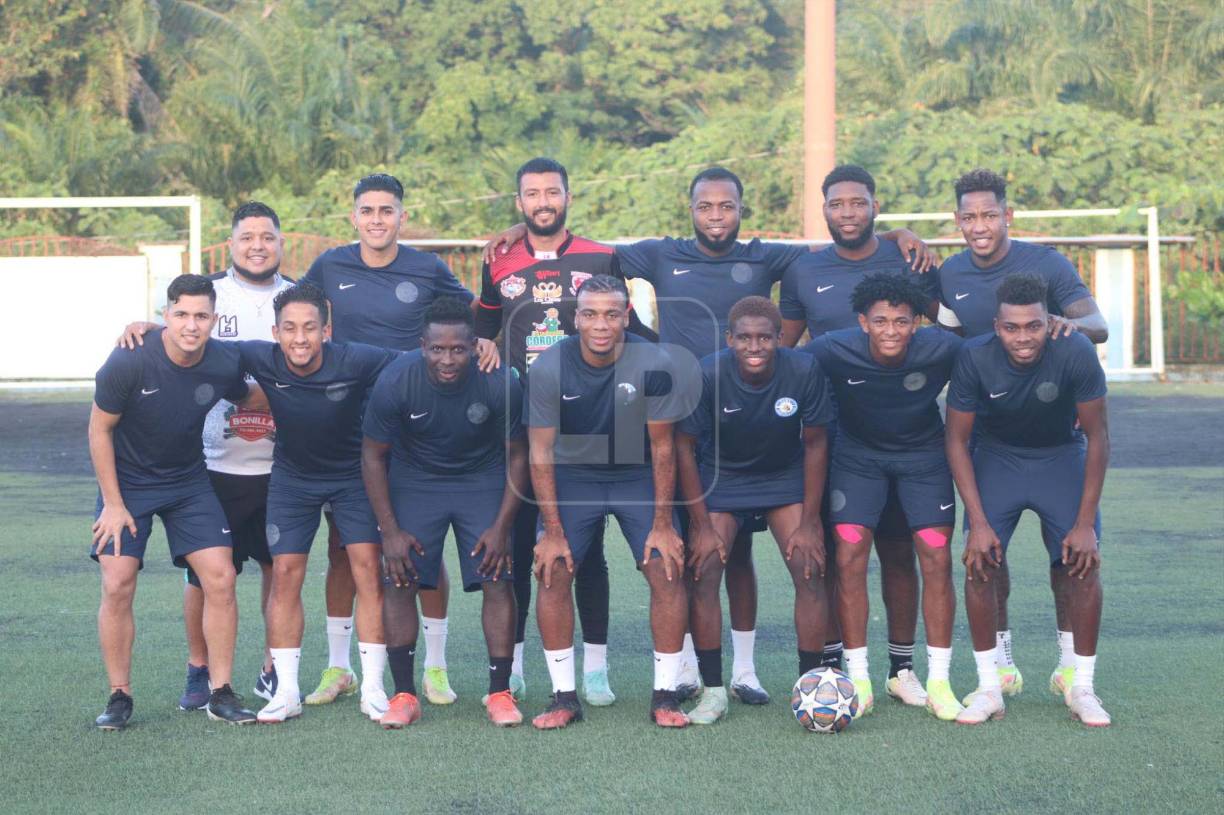 Por su parte este fue el equipo de los amigos de Romell Quioto.