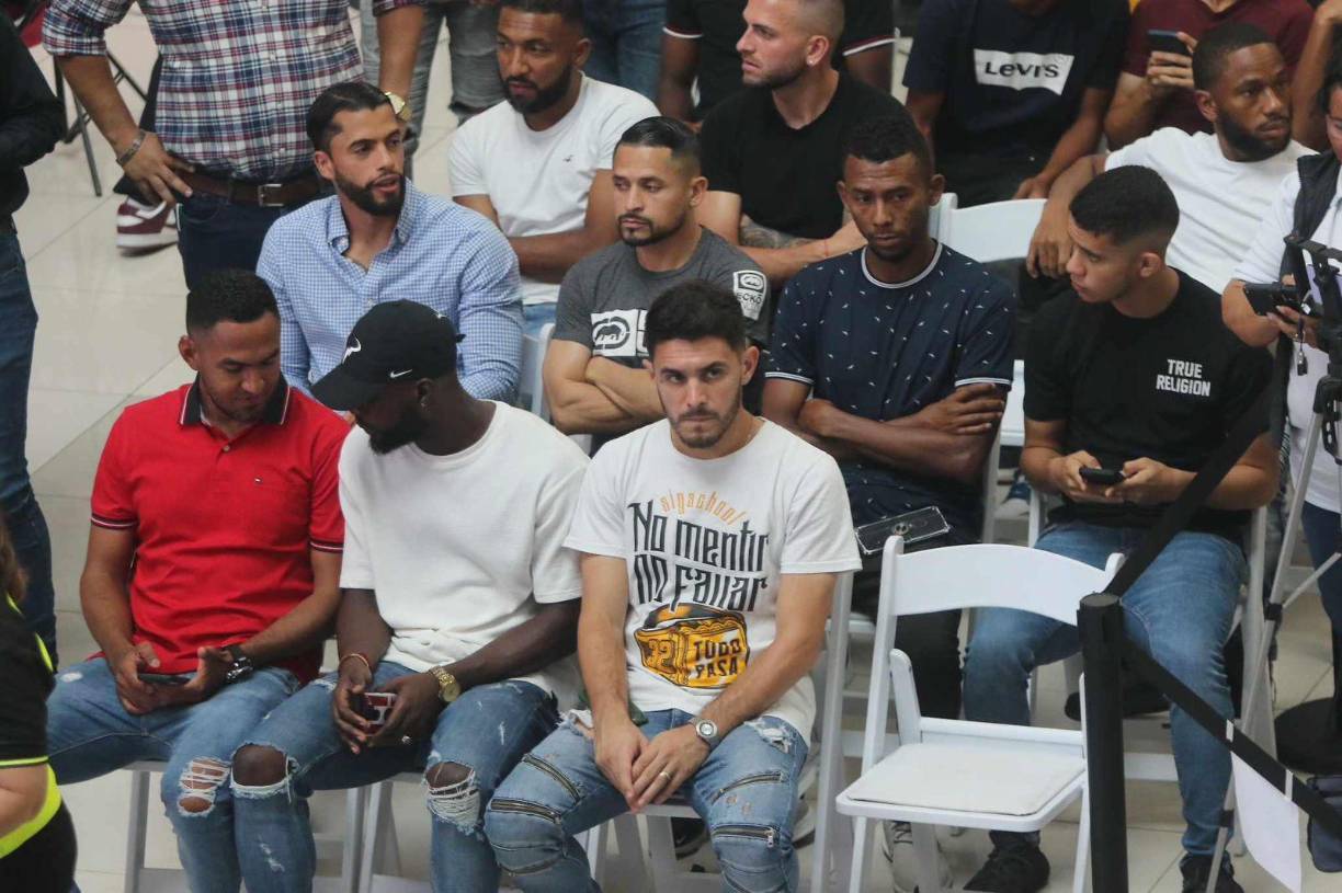 Asimismo aprovecharon para presentar a los nuevos refuerzos para la próxima temporada y su cambio de logo.