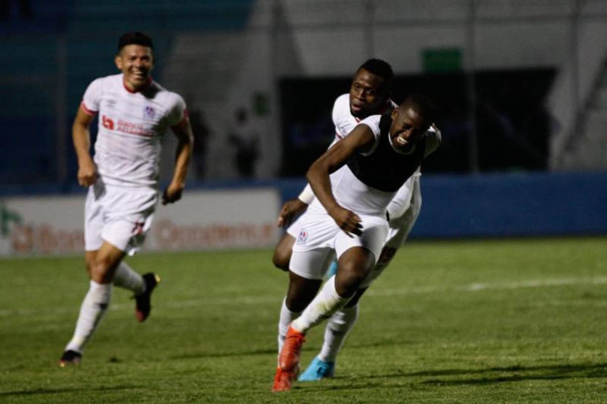 Boniek García ha jugado todos los partidos esta temporada y registra 384 minutos. 