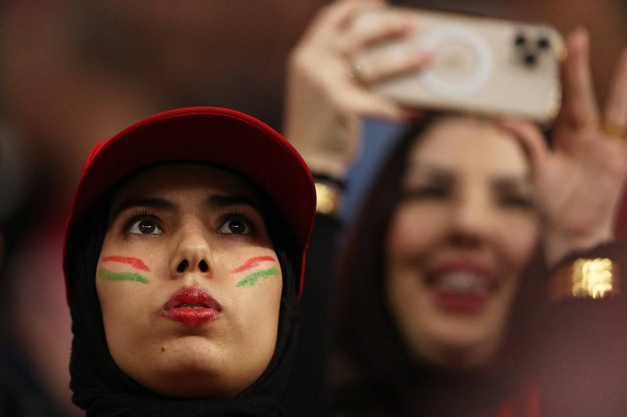 Una chica de Marruecos que lució concentrada previo al pitazo inicial.