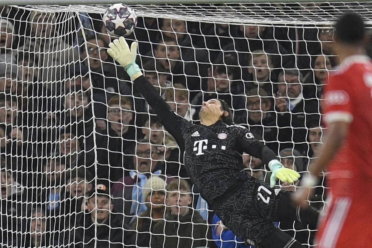 A los 27 minutos del primer tiempo llegó el golazo del volante Rodri. El portero del Bayern Múnich se lanzó, pero le fue imposible de poder llegarle.