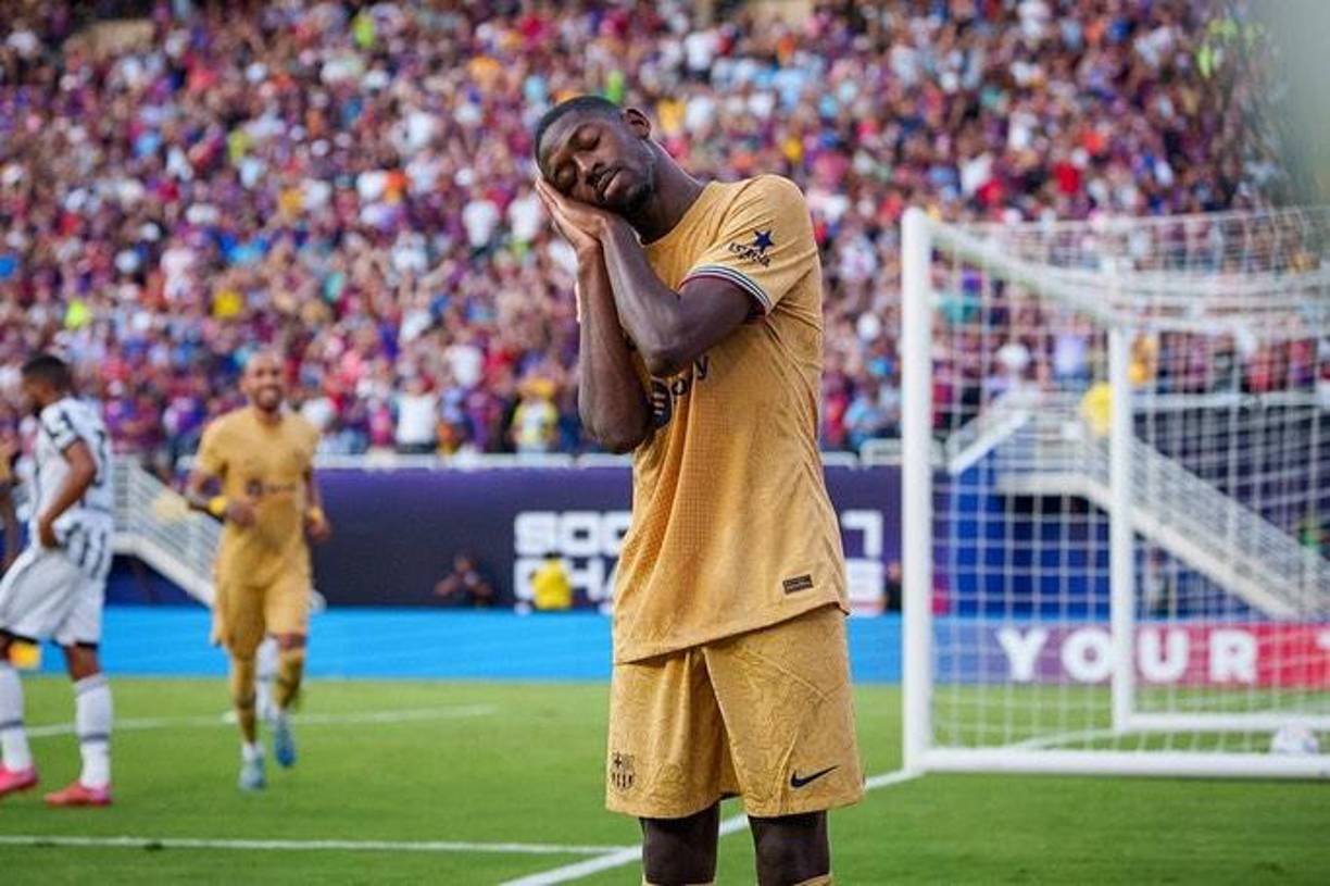 Según informa diario Sport: “La operación para Dembélé (PSG) era atractiva desde el punto de vista económico, ya que se embolsaba 25 millones, la mitad de la cláusula, pero ni así el futbolista está convencido de salir del Barça”.