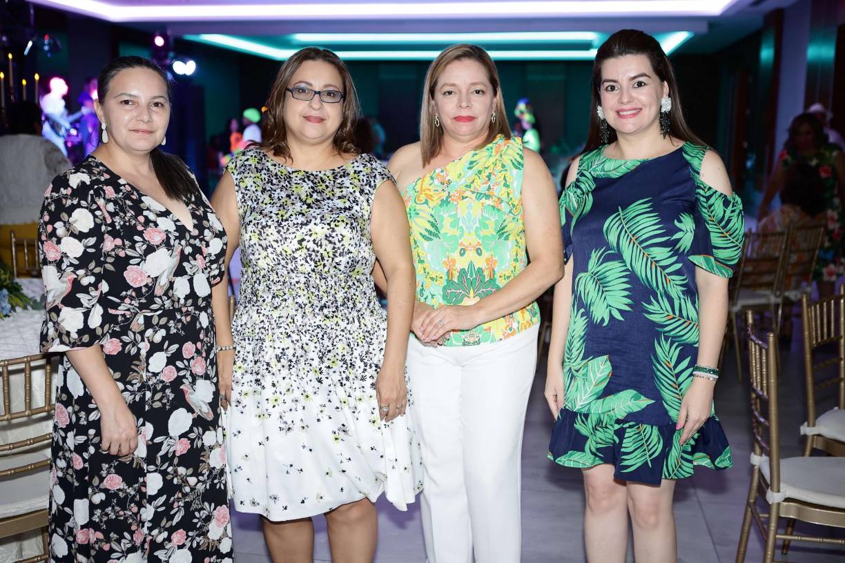 Ethel Muñoz, Tania Corona, Roxana Rodríguez y Tatiana Paz 
