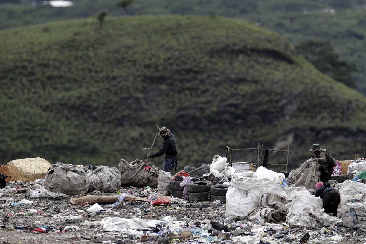 La región tiene años entrampada en una alta desigualdad y un bajo crecimiento, fenómenos que se han agravado con la crisis económica y social derivada de la pandemia de la covid-19.
