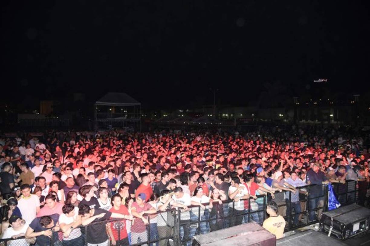 Al lugar llegaron personas de todo el territorio nacional que disfrutaron al máximo de un espectáculo sin igual.