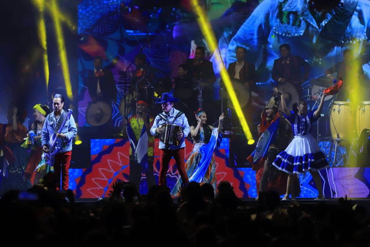 Una verdadera fiesta norteña vivieron los sampedranos anoche en Expocentro. 